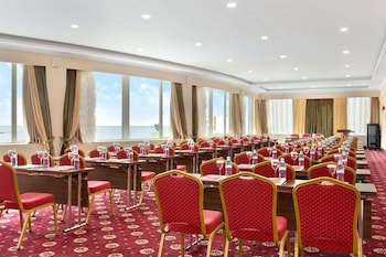 Ramada By Wyndham Baku