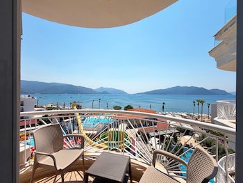 Romance Beach Hotel galeri fotoğrafı