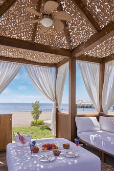 Calista Luxury Resort 