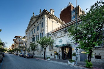 Ambassador Palace Hotel galeri fotoğrafı