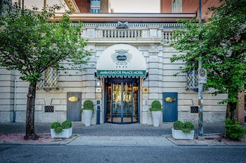 Ambassador Palace Hotel galeri fotoğrafı