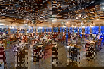 Korumar Deluxe Hotel