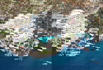 Korumar Deluxe Hotel