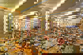 Korumar Deluxe Hotel