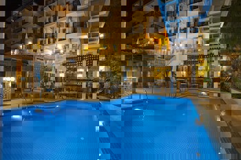 Medusa Hotel( 12 Adult Only)