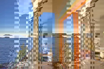 Medusa Hotel( 12 Adult Only)