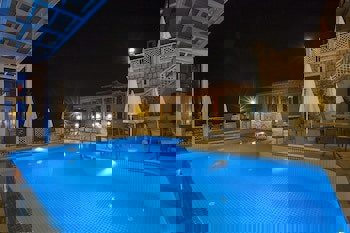 Medusa Hotel( 12 Adult Only)