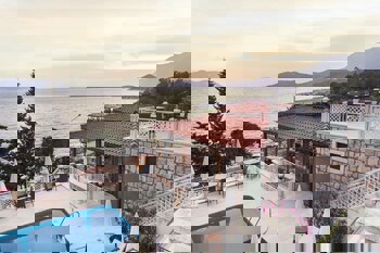 Medusa Hotel( 12 Adult Only)