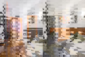 Medusa Hotel( 12 Adult Only)