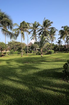 Bluebay Beach Resort And Spa