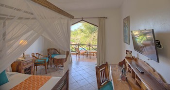 Bluebay Beach Resort And Spa
