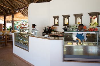 Bluebay Beach Resort And Spa