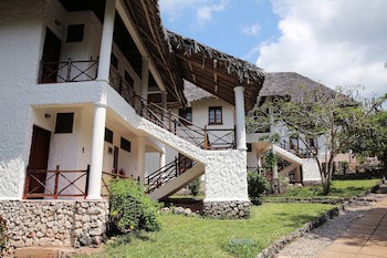 Bluebay Beach Resort And Spa