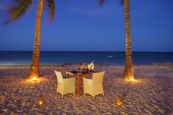 Bluebay Beach Resort And Spa