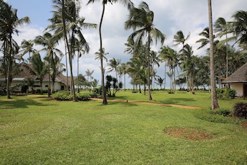 Bluebay Beach Resort And Spa
