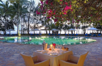 Bluebay Beach Resort And Spa