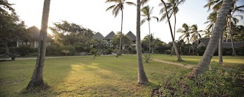 Bluebay Beach Resort And Spa