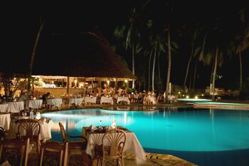 Bluebay Beach Resort And Spa