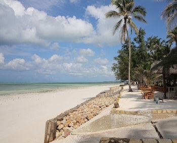 Bluebay Beach Resort And Spa