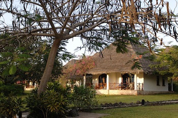 Bluebay Beach Resort And Spa