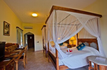 Bluebay Beach Resort And Spa