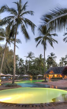 Bluebay Beach Resort And Spa