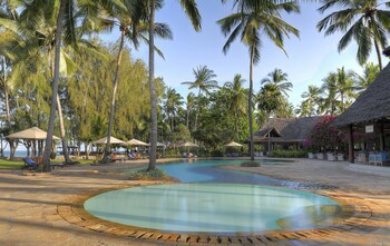 Bluebay Beach Resort And Spa