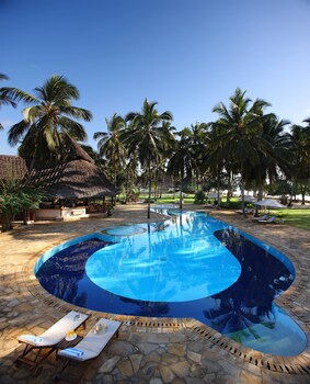Bluebay Beach Resort And Spa