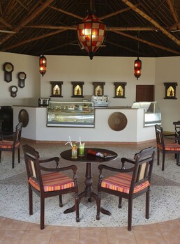 Bluebay Beach Resort And Spa