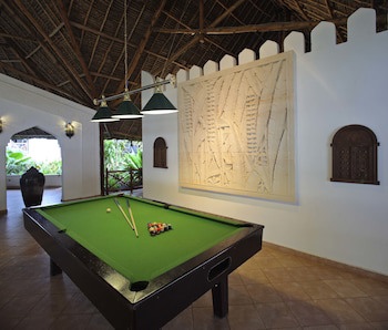 Bluebay Beach Resort And Spa
