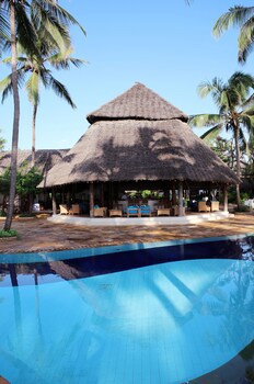 Bluebay Beach Resort And Spa