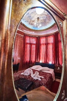 Exis Boutique Hotel