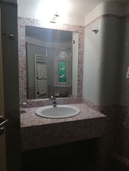 Exis Boutique Hotel