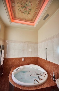 Exis Boutique Hotel