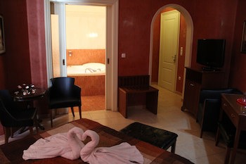 Exis Boutique Hotel