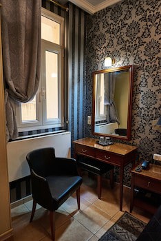Exis Boutique Hotel