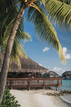 Four Seasons Resort Bora Bora