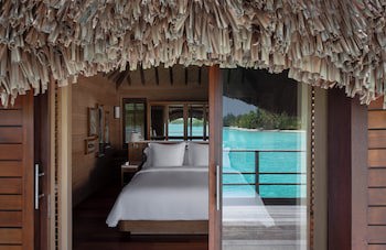 Four Seasons Resort Bora Bora