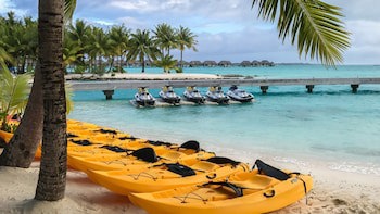 Four Seasons Resort Bora Bora