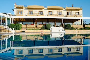 Nefeli Hotel