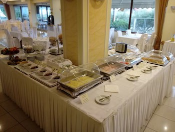 Nefeli Hotel