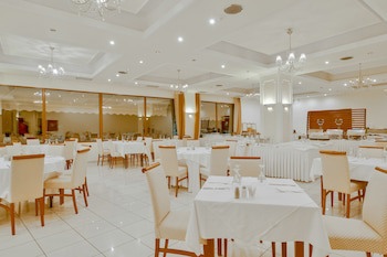 Nefeli Hotel
