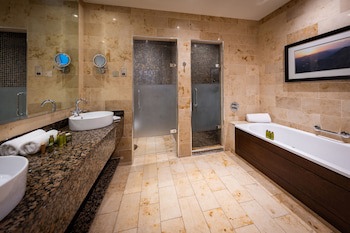 Lough Eske Castle