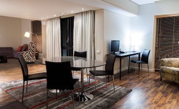 Colosseum Luxury Hotel