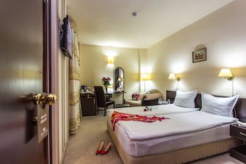 Best Western Art Plaza Hotel