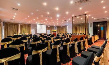 Global Towers Hotel & Apartments