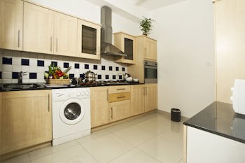 Global Towers Hotel & Apartments