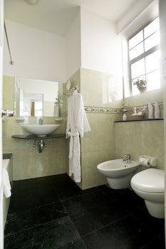Global Towers Hotel & Apartments