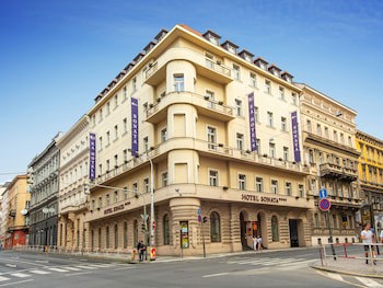 Ea Hotel Sonata