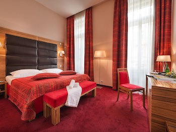 Ea Hotel Sonata